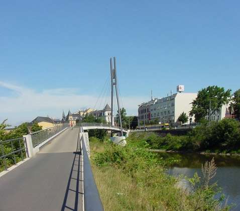Elbradweg mit der neuen Brücke